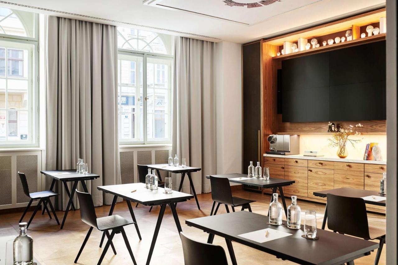 Andaz Prague, By Hyatt Hotel Екстериор снимка